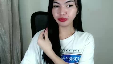 Snapshot of endlessmiax chatting on 24, 10, 2025 maria online show from 24, 10, 2025