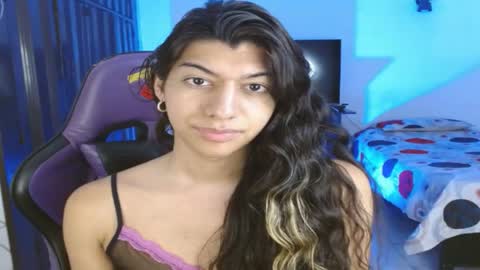 Snapshot of engiel_phoenix chatting on 9, 5, 2026 Engiel phoenix instagram engiel 13 online show from 9, 5, 2026