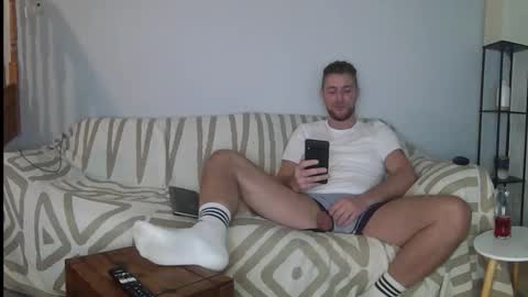 Snapshot of englishladxxx chatting on 17, 10, 2025 Englishladxxx online show from 17, 10, 2025