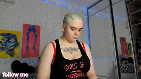 Snapshot of enigmastella chatting on 14, 12, 2025 enigmastella online show from 14, 12, 2025