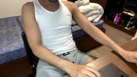 Snapshot of enjooythenut chatting on 9, 4, 2026 Batman online show from 9, 4, 2026