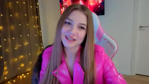 Snapshot of enjoyeverymoment_ chatting on 8, 2, 2026 enjoyeverymoment_ online show from 8, 2, 2026