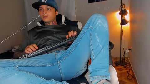 Snapshot of enjoymycock99 chatting on 4, 7, 2026 enjoymycock99 online show from 4, 7, 2026