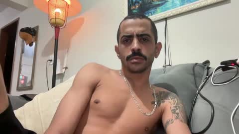 Snapshot of enjoythetrip chatting on 20, 4, 2026 Luke online show from 20, 4, 2026