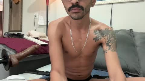 Snapshot of enjoythetrip chatting on 20, 4, 2026 Luke online show from 20, 4, 2026