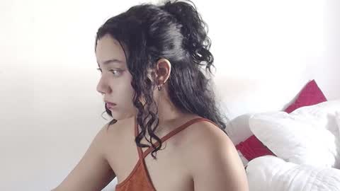 Snapshot of enmaverhoeven chatting on 18, 1, 2026 EmmaVerhoeven online show from 18, 1, 2026