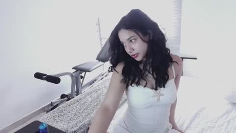 Snapshot of enmaverhoeven chatting on 15, 3, 2026 EmmaVerhoeven online show from 15, 3, 2026