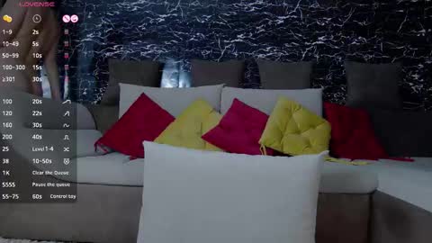 Snapshot of ennakymm chatting on 12, 9, 2025 Enna online show from 12, 9, 2025