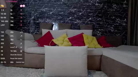 Snapshot of ennakymm chatting on 18, 9, 2025 Enna online show from 18, 9, 2025