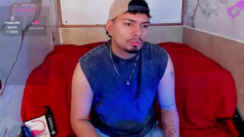 Snapshot of enrique_villa23 chatting on 18, 10, 2025 enrique online show from 18, 10, 2025