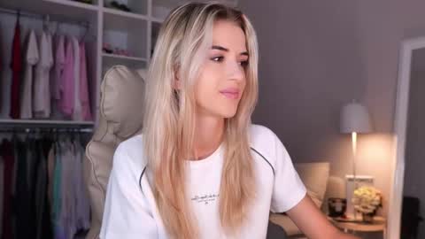 entya online show from 27, 9, 2025