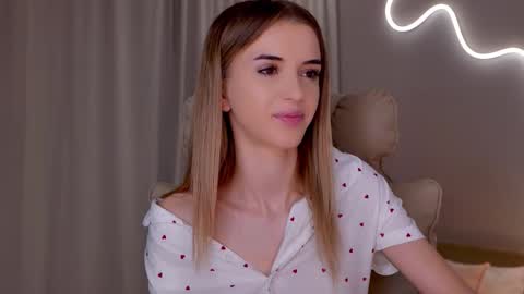 Snapshot of entya chatting on 8, 2, 2026 entya online show from 8, 2, 2026