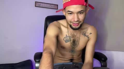 Snapshot of enyel_100 chatting on 4, 3, 2026 enyel_100 online show from 4, 3, 2026