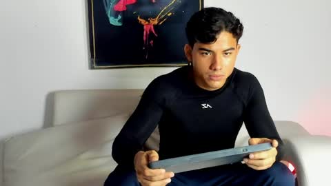 Snapshot of enzo_corleone chatting on 1, 5, 2026 enzo_corleone online show from 1, 5, 2026