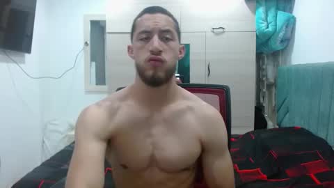 Snapshot of enzo_savage chatting on 28, 9, 2025 enzo_savage online show from 28, 9, 2025