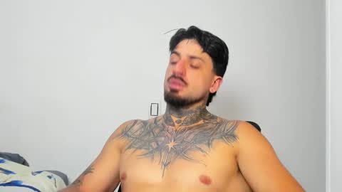 Enzo Aren online show from 12, 11, 2025