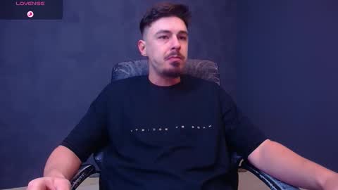 Snapshot of enzorace chatting on 25, 11, 2025 EnzoRace online show from 25, 11, 2025