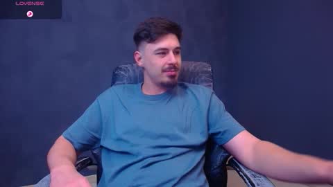 Snapshot of enzorace chatting on 26, 11, 2025 EnzoRace online show from 26, 11, 2025