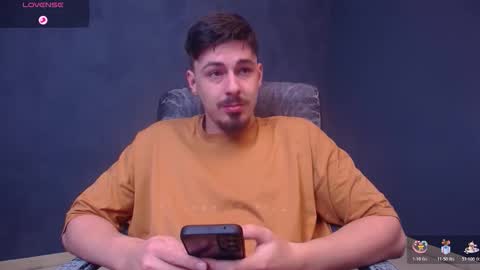 Snapshot of enzorace chatting on 14, 12, 2025 EnzoRace online show from 14, 12, 2025