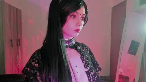 Snapshot of ephemeral_hot chatting on 11, 4, 2026 Leyla online show from 11, 4, 2026