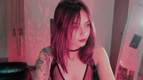 Snapshot of ephemeral_hot chatting on 30, 4, 2026 Leyla online show from 30, 4, 2026