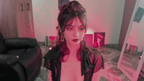 Snapshot of ephemeral_hot chatting on 30, 4, 2026 Leyla online show from 30, 4, 2026