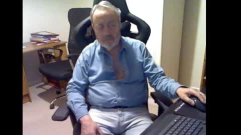 Snapshot of erasmus_d chatting on 11, 2, 2026 erasmus_d online show from 11, 2, 2026