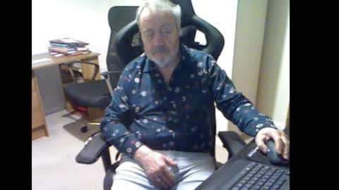 Snapshot of erasmus_d chatting on 22, 2, 2026 erasmus_d online show from 22, 2, 2026