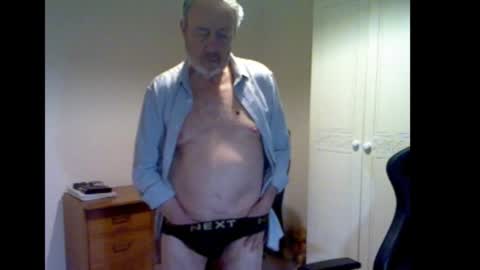 Snapshot of erasmus_d chatting on 5, 3, 2026 erasmus_d online show from 5, 3, 2026