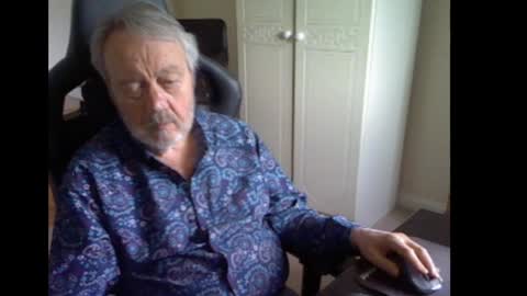 Snapshot of erasmus_d chatting on 4, 4, 2026 erasmus_d online show from 4, 4, 2026