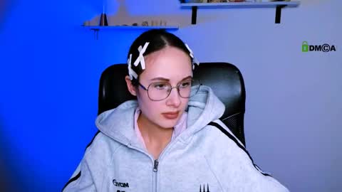 Snapshot of erica_breeze chatting on 31, 1, 2026 your dear Erica online show from 31, 1, 2026