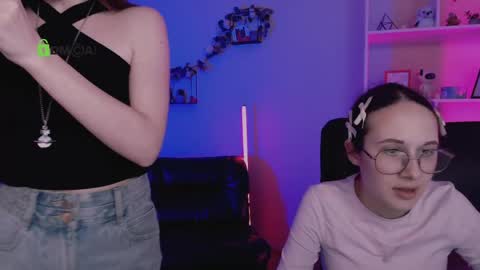 Snapshot of erica_breeze chatting on 24, 4, 2026 your dear Erica online show from 24, 4, 2026