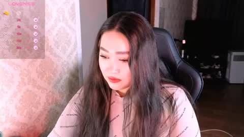 Snapshot of erica_wayne chatting on 18, 4, 2026 Erica Wayne online show from 18, 4, 2026