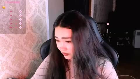 Snapshot of erica_wayne chatting on 18, 4, 2026 Erica Wayne online show from 18, 4, 2026