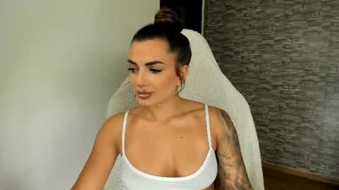 Snapshot of erica_xoo chatting on 16, 7, 2026 Riaaa online show from 16, 7, 2026