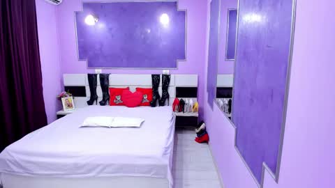 Erica online show from 7, 10, 2025