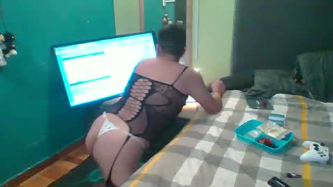Snapshot of ericareh chatting on 19, 9, 2025 ericareh online show from 19, 9, 2025
