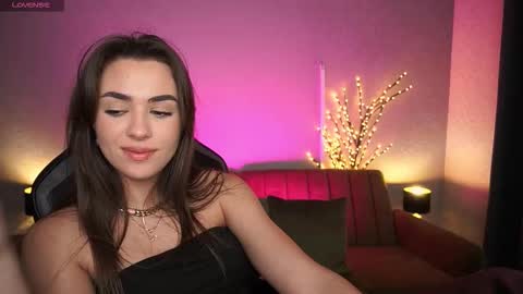 Snapshot of ericasin chatting on 14, 11, 2025 Erica online show from 14, 11, 2025