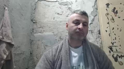 Snapshot of ericboy32 chatting on 25, 3, 2026 eric online show from 25, 3, 2026