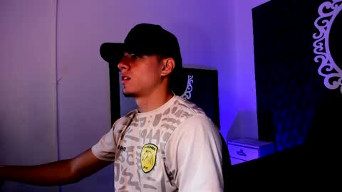 Snapshot of erick__1 chatting on 6, 4, 2026 Erick online show from 6, 4, 2026