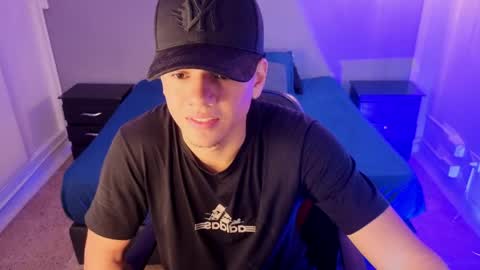 Snapshot of erick__1 chatting on 2, 5, 2026 Erick online show from 2, 5, 2026