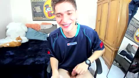 Snapshot of erick_de_rossee chatting on 20, 4, 2026 erick_de_rossee online show from 20, 4, 2026