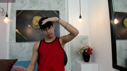 Snapshot of erick_zhimerman chatting on 18, 1, 2025 online show from 18, 1, 2025