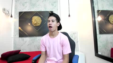 Snapshot of erick_zhimerman chatting on 18, 2, 2025 online show from 18, 2, 2025