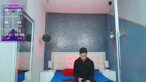 Snapshot of erick_zhimerman chatting on 10, 11, 2025 online show from 10, 11, 2025