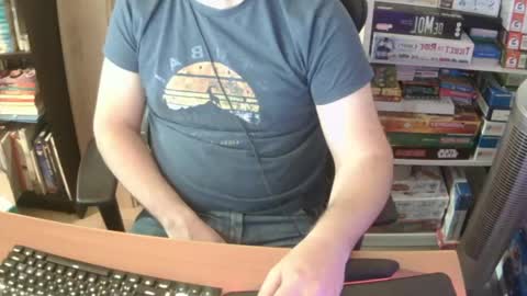 Snapshot of erik_dapper chatting on 6, 5, 2026 Erik Dapper online show from 6, 5, 2026