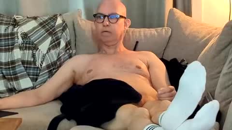 Snapshot of erik_norwegian chatting on 9, 4, 2026 Erik Norwegian online show from 9, 4, 2026