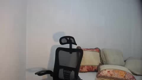 Snapshot of erika_madrigal chatting on 7, 12, 2024 erika_madrigal online show from 7, 12, 2024