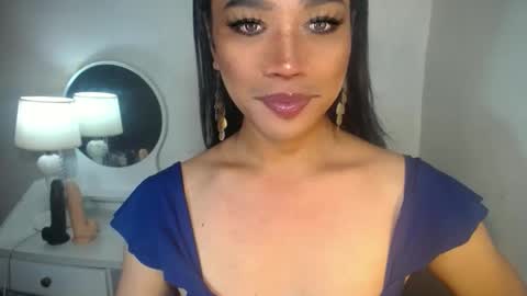 Snapshot of erika_madrigal chatting on 18, 9, 2025 erika_madrigal online show from 18, 9, 2025