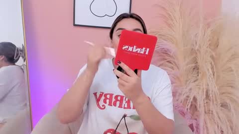 Erika Mendez online show from 1, 3, 2025